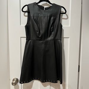 Great condition! Forever 21 S dress.